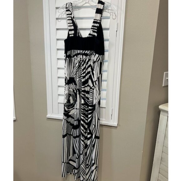 JFW Dress - Picture 2 of 5